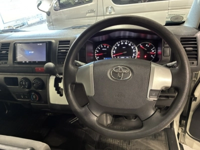 2020 Toyota Hiace = 4X4 = REAR AIRCON / 6 SEATER !!