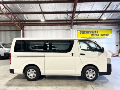 2020 Toyota Hiace ==FULL TIME 4WD== 2.8L DIESEL