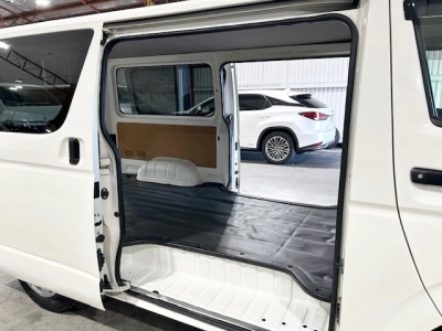 2020 Toyota Hiace ** LATEST FACELIFTMODEL ** 2.8L Diesel