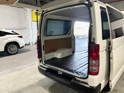 2020 Toyota Hiace ** LATEST FACELIFTMODEL ** 2.8L Diesel