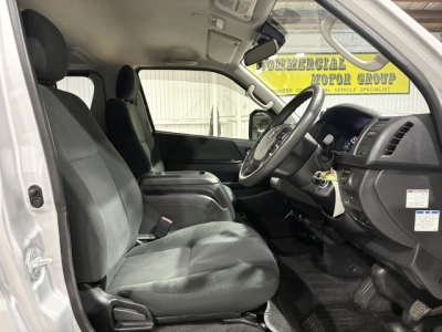 2021 Toyota Hiace 4X4 **SUPER GL** 5 SEATER!!