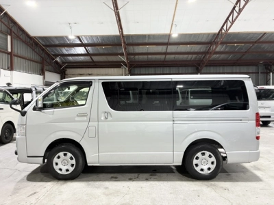2021 Toyota Hiace 4X4 **SUPER GL** 5 SEATER!!