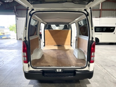 2019 Toyota Hiace LWB ++ $4000 REDUCED ++ **TIMBER FLOOR**