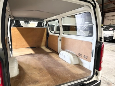2019 Toyota Hiace LWB ++ $4000 REDUCED ++ **TIMBER FLOOR**