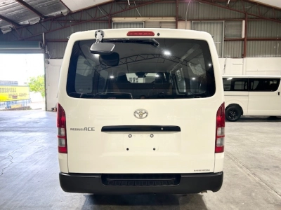 2019 Toyota Hiace DIESEL TURBO LWB ++ $4000 REDUCED ++ **TIMBER FLOOR**