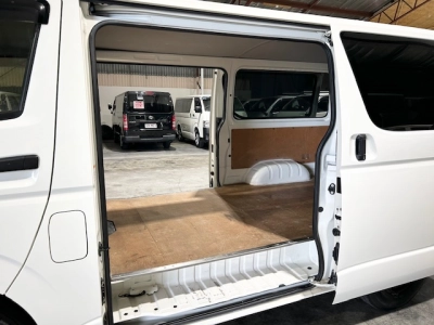 2019 Toyota Hiace LWB ++ $4000 REDUCED ++ **TIMBER FLOOR**