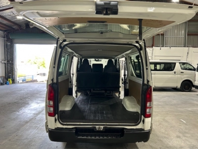 2016 Toyota Hiace 3L Diesel 4WD * NEW YEAR SALE * 