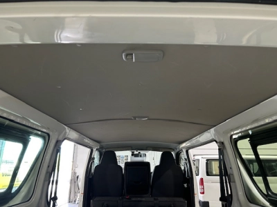 2016 Toyota Hiace 3L Diesel 4WD * NEW YEAR SALE * 