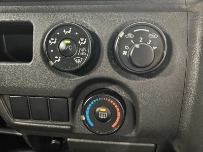 2016 Toyota Hiace 3L Diesel 4WD * NEW YEAR SALE * 