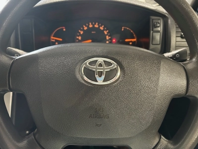 2016 Toyota Hiace 3L Diesel 4WD * NEW YEAR SALE * 