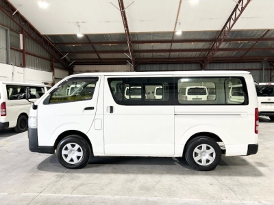 2016 Toyota Hiace 3L Diesel 4WD * NEW YEAR SALE * 