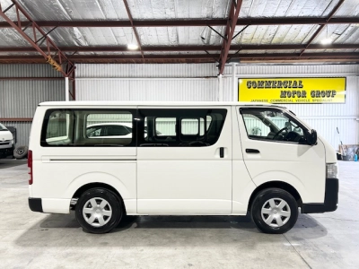 2016 Toyota Hiace 3L Diesel 4WD * NEW YEAR SALE * 