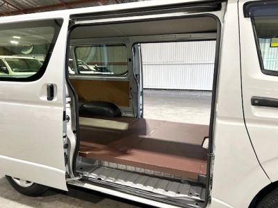 2019 Toyota Hiace --TIMBER FLOOR-- **$4000 REDUCED $$**