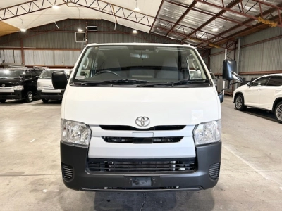 2018 Toyota Hiace +++ FULL TIME 4WD +++ FREE CAR PLAY