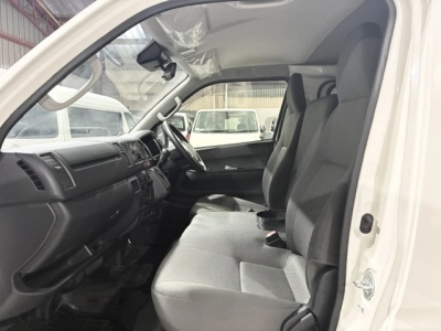 2021 Toyota Hiace =2WD= Luxury GL PACKAGE 