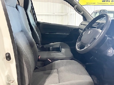 2018 Toyota Hiace 2.8L Diesel Turbo *** BIG SALE _ WAS $31,995 - NOW $ 28,500***