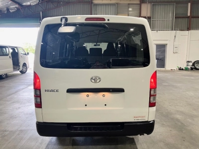 2018 Toyota Hiace 2.8L Diesel Turbo *** BIG SALE _ WAS $31,995 - NOW $ 28,500***