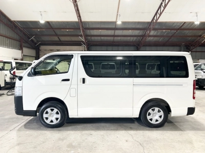 2020 Toyota Hiace Facelift Model =4X4=