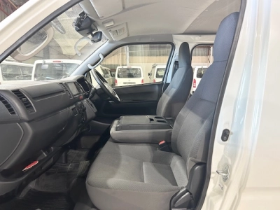 2020 Toyota Hiace Facelift Model =4X4=