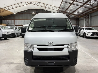 2023 FACELIFT Toyota Hiace =4X4= HIGHROOF 360 Degree Camera / 6 SEATER