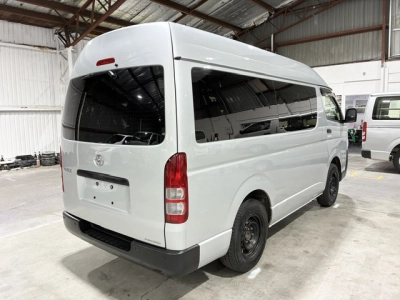 2023 FACELIFT Toyota Hiace =4X4= HIGHROOF 360 Degree Camera / 6 SEATER