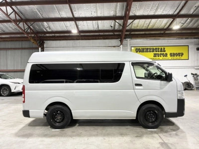 2023 FACELIFT Toyota Hiace =4X4= HIGHROOF 360 Degree Camera / 6 SEATER