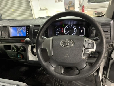 2023 FACELIFT Toyota Hiace =4X4= HIGHROOF 360 Degree Camera / 6 SEATER