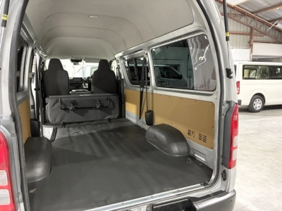 2023 FACELIFT Toyota Hiace =4X4= HIGHROOF 360 Degree Camera / 6 SEATER