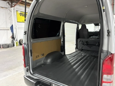 2023 FACELIFT Toyota Hiace =4X4= HIGHROOF 360 Degree Camera / 6 SEATER
