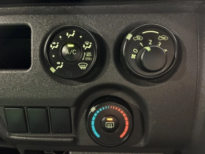 2023 FACELIFT Toyota Hiace =4X4= HIGHROOF 360 Degree Camera / 6 SEATER