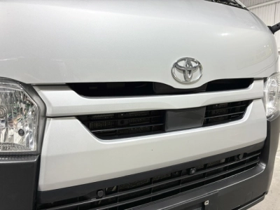 2023 FACELIFT Toyota Hiace =4X4= HIGHROOF 360 Degree Camera / 6 SEATER
