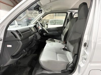 2019 Toyota Hiace =4X4= 6 Seaters ** MID YEAR SUPER SALE**