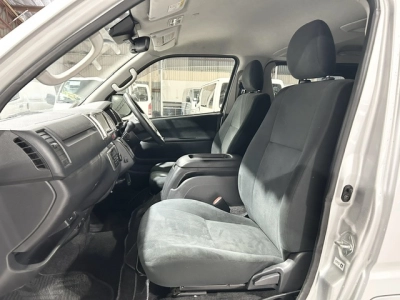 2018 Toyota Hiace **SUPER GL** 4X4 ** EOFY BIGGEST SALE NOW -- OFFER END 26/06*