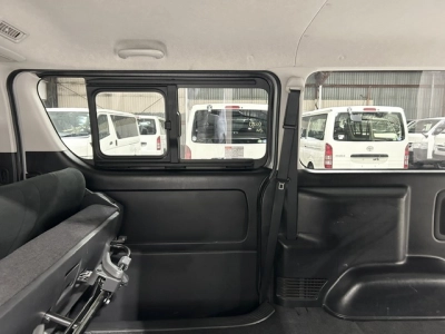 2018 Toyota Hiace **SUPER GL** 4X4 ** EOFY BIGGEST SALE NOW -- OFFER END 26/06*