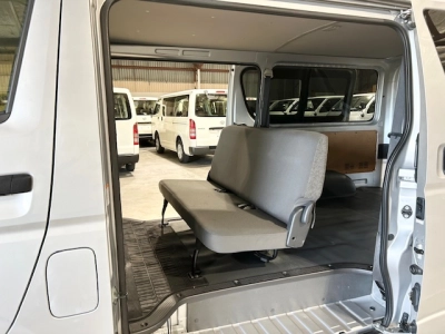 2019 Toyota Hiace =4X4= 6 Seaters - Dual Airbags