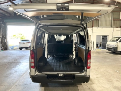 2019 Toyota Hiace =4X4= 6 Seaters - Dual Airbags