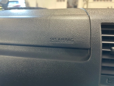 2019 Toyota Hiace =4X4= 6 Seaters - Dual Airbags