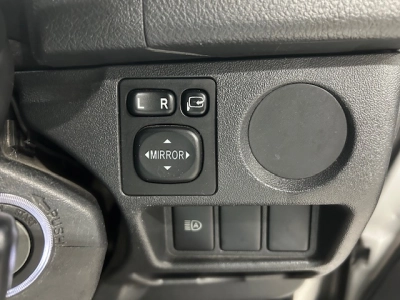 2019 Toyota Hiace =4X4= 6 Seaters - Dual Airbags