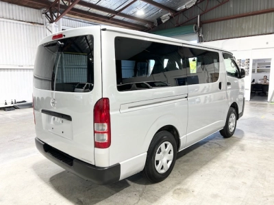 2019 Toyota Hiace =4X4= 6 Seaters - Dual Airbags