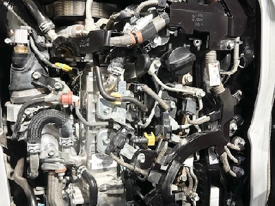 2020 Toyota Hiace 4WD / 6 Seater - NEW YEAR SALE -