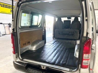 2020 Toyota Hiace 4WD / 6 Seater - NEW YEAR SALE -