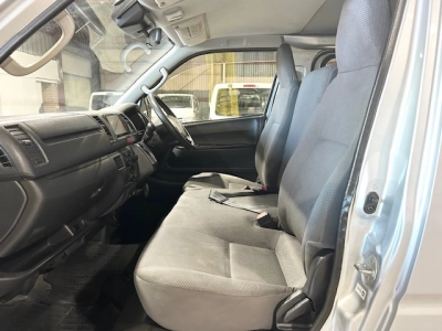 2020 Toyota Hiace 4WD / 6 Seater - NEW YEAR SALE -