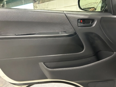 2019 Toyota Hiace **$4000 REDUCED** SHELF & STORAGE Installed -- SUPER LOW 15km --