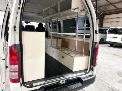2019 Toyota Hiace **$4000 REDUCED** SHELF & STORAGE Installed -- SUPER LOW 15km --