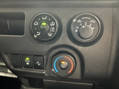 2019 Toyota Hiace **$4000 REDUCED** SHELF & STORAGE Installed -- SUPER LOW 15km --