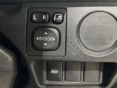 2019 Toyota Hiace **$4000 REDUCED** SHELF & STORAGE Installed -- SUPER LOW 15km --