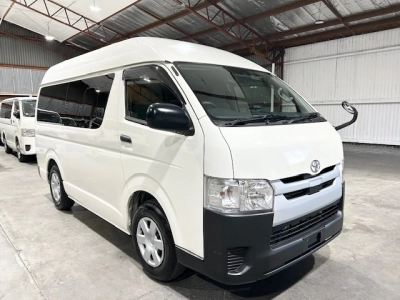 2019 Toyota Hiace **$4000 REDUCED** SHELF & STORAGE Installed -- SUPER LOW 15km --