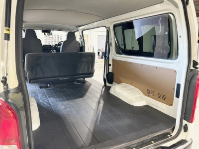 2020 Toyota Hiace FULL OPTION =4X4= 