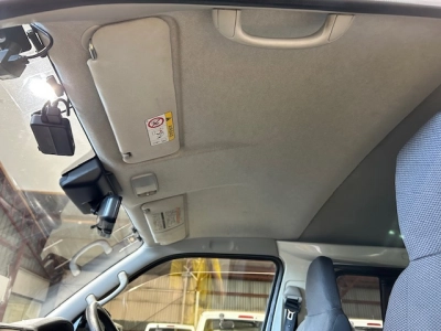 2020 Toyota Hiace FULL OPTION =4X4= 