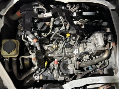 2020 Toyota Hiace FULL OPTION =4X4= 